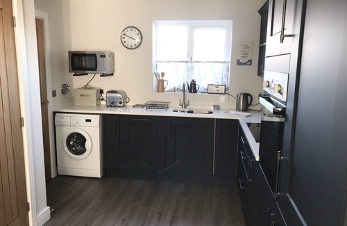 Scawton House | Styfel Cottage Stillington perfect village location with off-street parking ❤️ ❤️