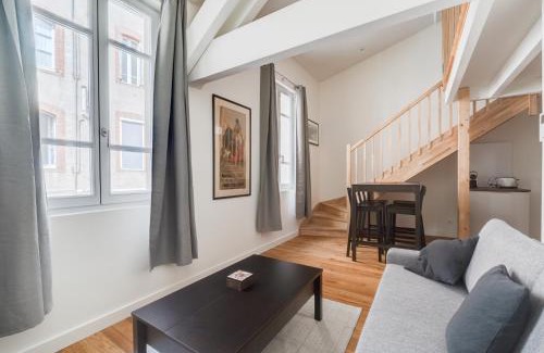Saint - Michel Apartment | Style et caractère, climatisation
