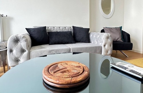 Bagcilar Apartment | Stylish 1 BR Apartment with free Wi-Fi, TV & Washer