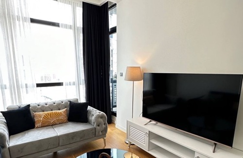 Bagcilar Apartment | Stylish 1 BR Apartment with free Wi-Fi, TV & Washer