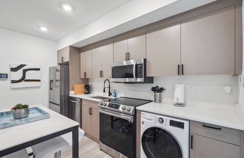 Brookland Bed & Breakfast | Stylish 1BD Brookland Home with Great Views!