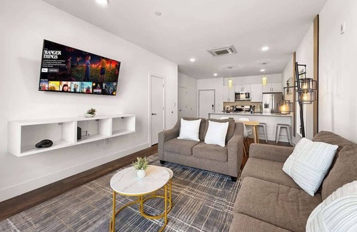 Olde Kensington Apartment | Stylish 1BD | Sleeps 4 | Northern Liberties