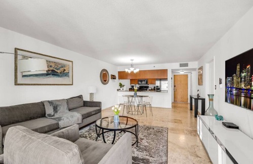 Brickell Apartment | Stylish 1BR Brickell Retreat | Walk to Everything