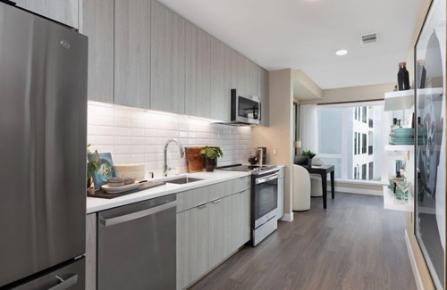 Menlo Park Hotel | Stylish 1BR Retreat near Stanford Shopping