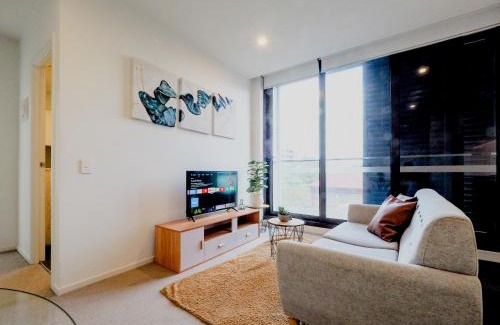 Footscray Apartment | Stylish 1br1ba Apt In Footscray Pool Gym Wifi