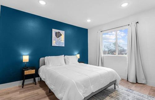 Old East Dallas House | Stylish 2 bed 1 Mile to downtown Free parking