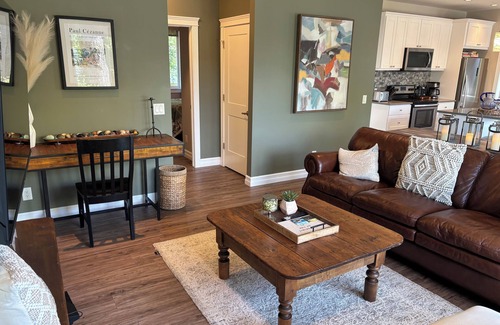 Glenmore House | Stylish 2-Bed Modern Home: Private Backyard, Deck & Patio, Short Ride to Lake