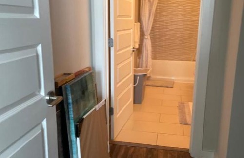 Piedmont Heights Apartment | Stylish 2 bedroom 2 bath with balcony. (420)