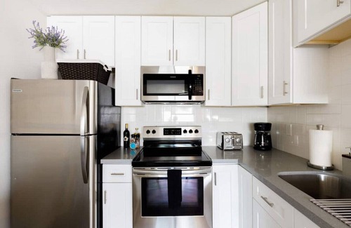 Camelback East Condo | Stylish 2 Bedroom Camelback