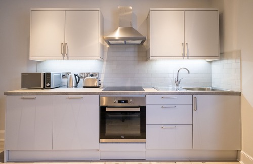 Brighton City Centre Apartment | Stylish, 2 bedroom, central, close to station