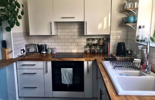 Perry Vale Apartment | Stylish 2-bedroom flat in leafy Forest Hill