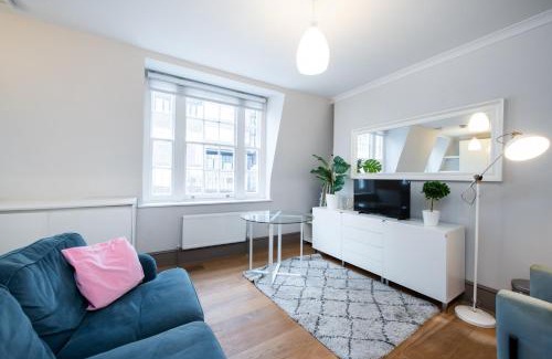 Fitzrovia Apartment | Stylish 2 Bedroom Flat in Fitzrovia