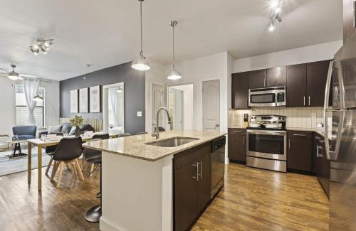 Frisco Apartment | Stylish 2B near Legacy West Wi-Fi Fitness Pool