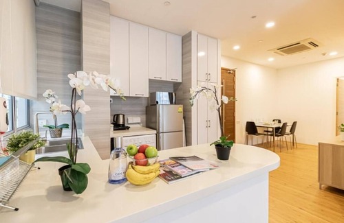 Downtown Singapore Apartment | Stylish 2BR at River Valley close to Fort Canning MRT