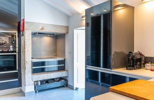Sao Jose Apartment | Stylish 2BR Loft w/Views Av. Liberdade & Metro