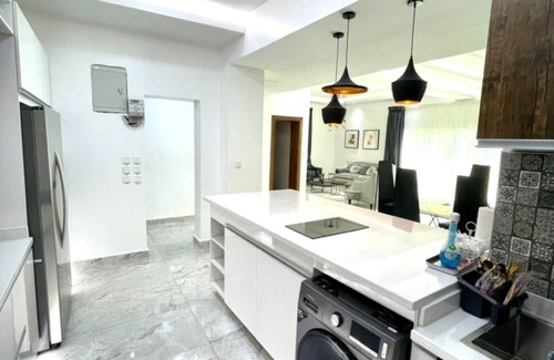 Ikoyi Apartment | Stylish 3-bedrooom in Ikoyi, Lagos, Nigeria