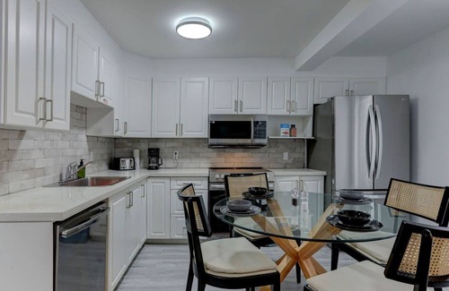 Sainte-Marie Apartment | Stylish 3BR in the heart of Downtown Montreal