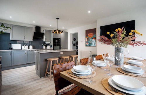 New Brighton House | Stylish 4 Bed House with Gym close to the Beach and Liverpool Centre