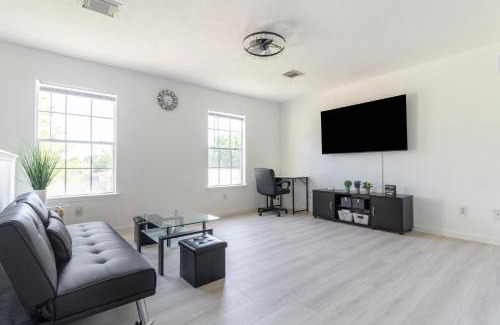 Clodine House | Stylish 4BR 2,5BA - Haven in Houston home