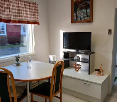 Kristiinankaupunki Apartment | Stylish and Affordable Stay