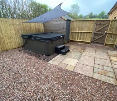 Longtown Apartment | stylish and modern Spacious 2 bedroom apartment