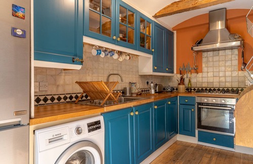 Newington House | Stylish and Old-world Home Minutes From City yet Surrounded in Green and Country