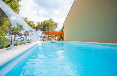 Ivan Dolac Apartment | Stylish Apartment HighLife with Terrace and Private Pool