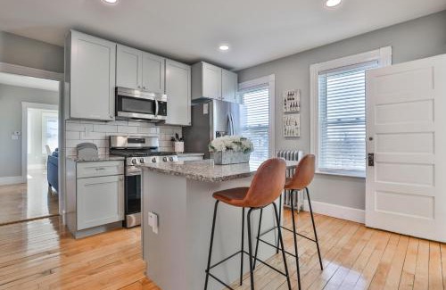 North Andover Apartment | Stylish Apartment Near Downtown, Highways, Boston