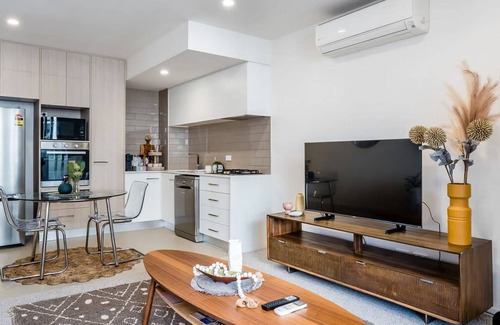 West End Apartment | Stylish Apartment with Rooftop Pool