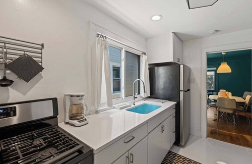 Fifth Ward Apartment | Stylish Apt in Walker's Point