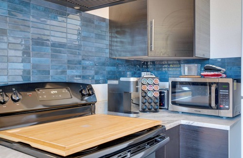 Steiner Ranch Apartment | Stylish Apt Near Lake Travis w/Entertainment