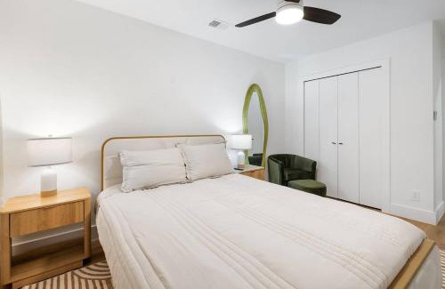 North Austin Civic Association House | Stylish Austin Escape 4BR, 2BA, Minutes from Domain, Q2 Stadium