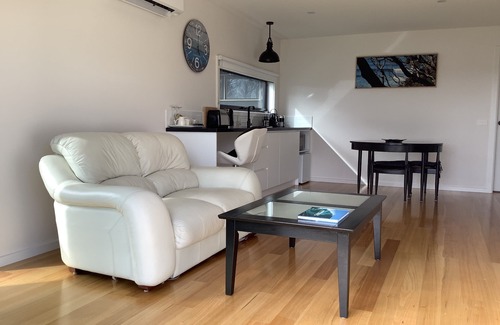 Jan Juc Apartment | Stylish beach front retreat