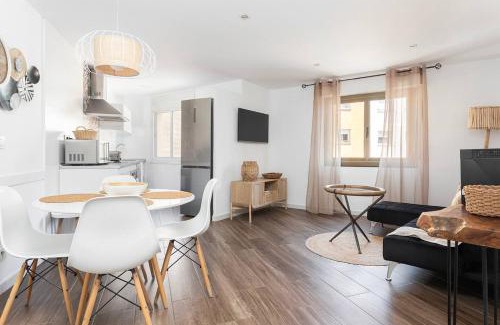 Esplugues de Llobregat Apartment | Stylish&bright Close To Subway