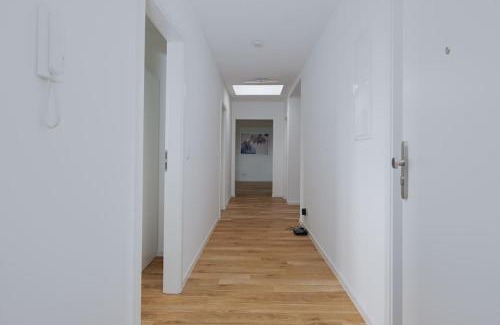 Baunatal Apartment | Stylish & Bright Apartment in Top Location