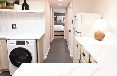 Kingman Park Apartment | Stylish Capitol Hill Guesthouse—Prime Location, Walk to Iconic DC Landmarks