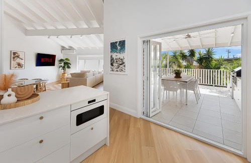 Maroochydore Apartment | Stylish & Central Coastal Apartment