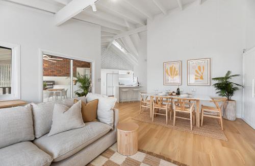 Maroochydore Apartment | Stylish & Central Coastal Apartment