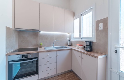 Heraklion Apartment | Stylish Central Renovated Apartment
