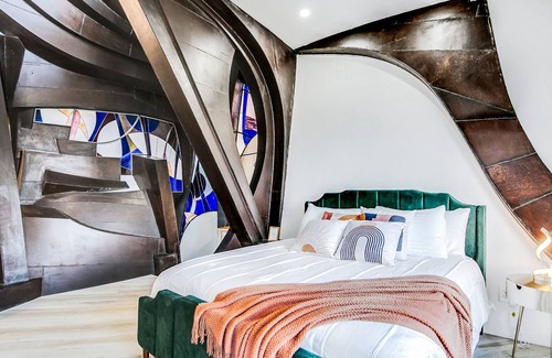 Ransom Canyon Apartment | Stylish, Clean, Steel Bruno House, Instagram Worth, Lake, Hiking, Exploring