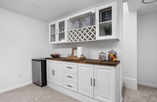 Carmel House | Stylish Comfort and Hot Tub at Clay Terrace