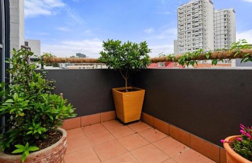 Redfern Apartment | Stylish & Convenient Stay in Central Redfern