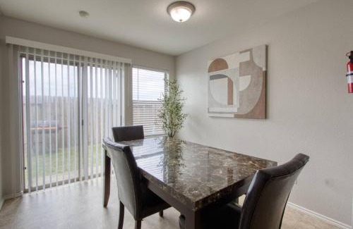 Central Southwest House | Stylish, cozy and centrally located oasis.