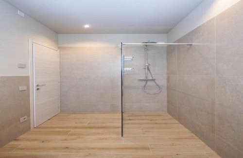 Farra di Soligo Apartment | Stylish Duplex in Verbania