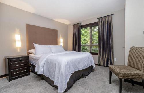 Regional District of Nanaimo Apartment | Stylish Family Condo at Beachfront Resort