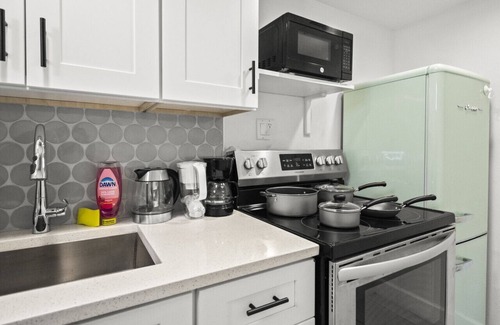 New Papago Parkway Apartment | Stylish Getaway Studio