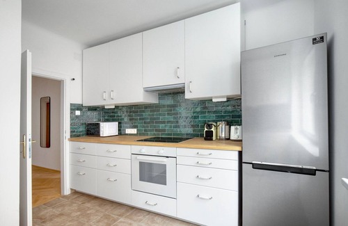 Hietzing Apartment | Stylish Hietzing 2BR, Fully Furnished & Equipped, by Blueground