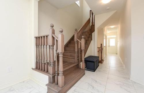 Watertown Apartment | Stylish Home in Waterdown