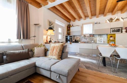 Campalto House | Stylish house near Venice With Parking