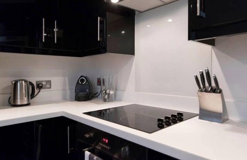 Covent Garden Apartment | Stylish & Incredible Location